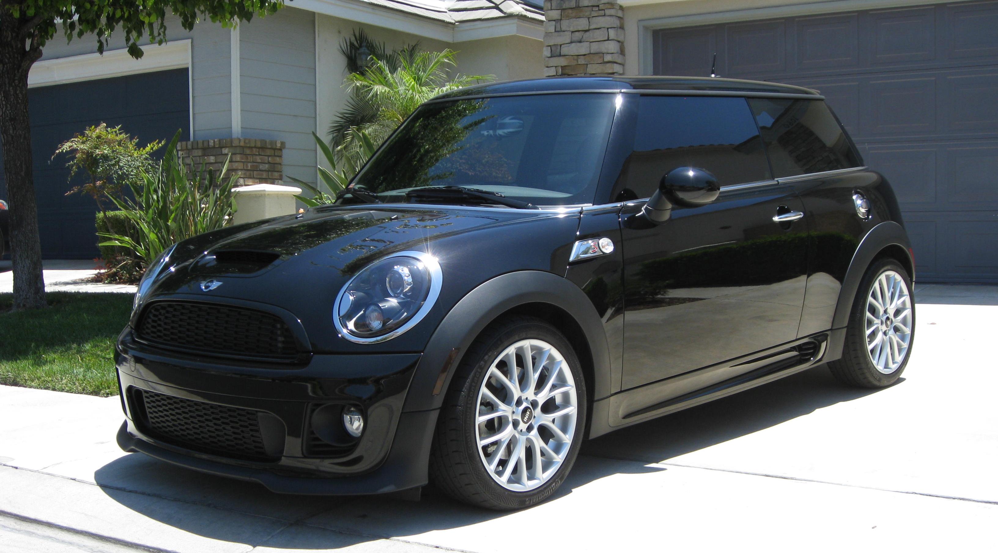 black trim restoration on a Mini Cooper black trim restoration mini cooper