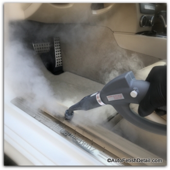 Upholstery Steam Cleaner: One machine, countless uses!